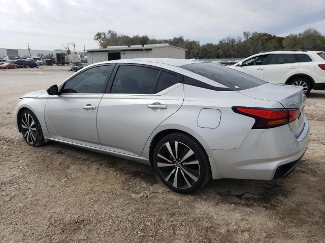 2022 Nissan Altima Sr - Фото 2