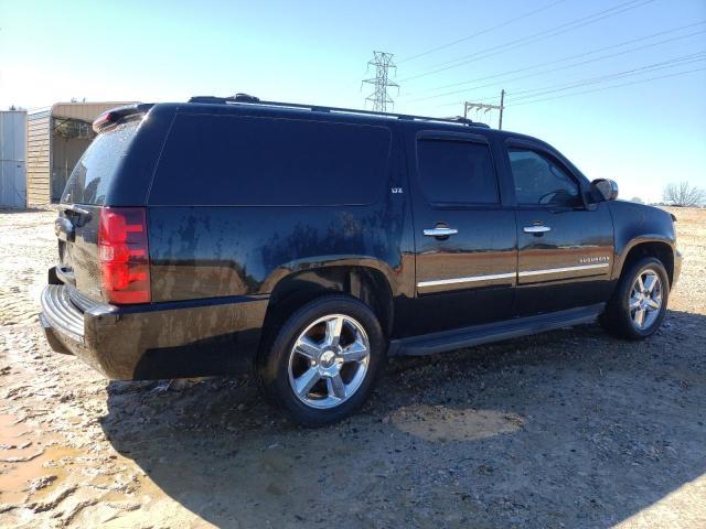 2011 Chevrolet Suburban K1500 Ltz - Image 3