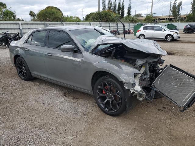 2019 Chrysler 300 S - Image 4