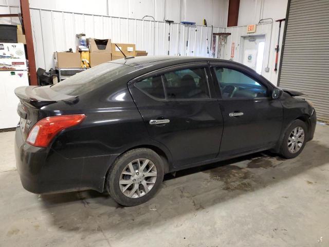 2017 Nissan Versa S - Фото 3