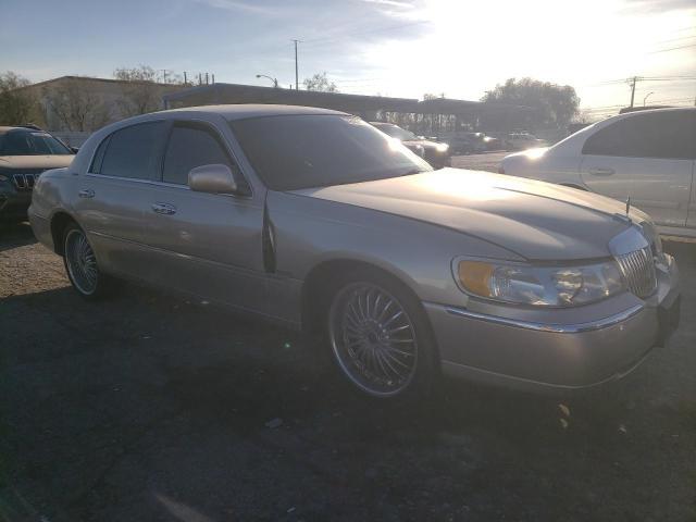2000 Lincoln Town Car Signature - Фото 4