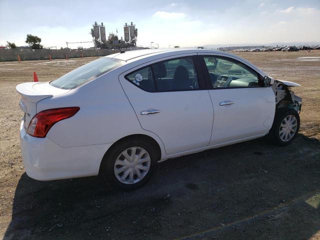 2015 Nissan Versa S - Фото 3