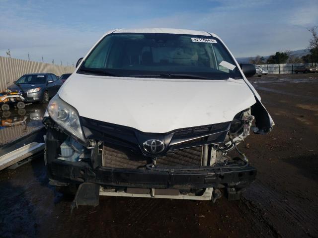 2020 Toyota Sienna L - Фото 5