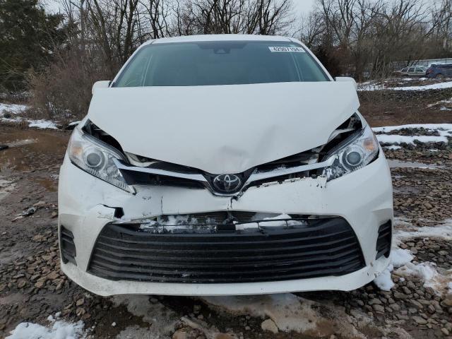 2019 Toyota Sienna Le - Фото 5