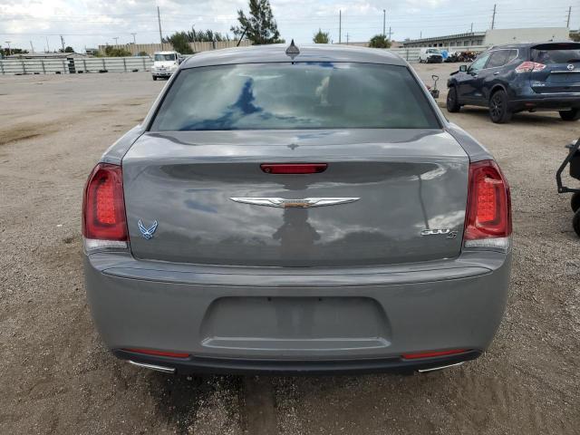 2019 Chrysler 300 S - Image 6
