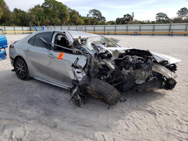 2022 Toyota Camry Se - Фото 4