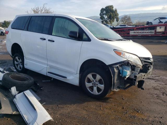 2020 Toyota Sienna L - Фото 4