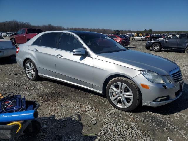 2010 Mercedes-Benz E 550 4Matic - Фото 4