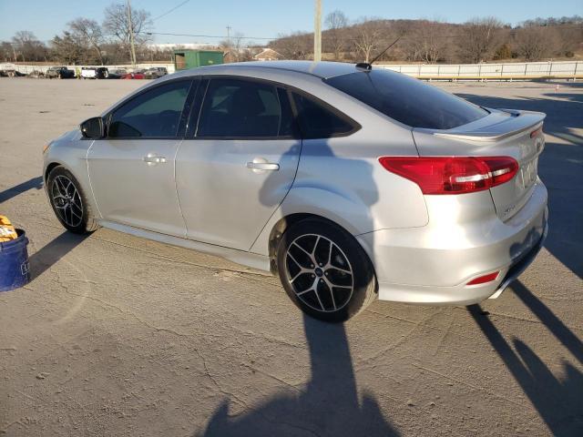 2016 Ford Focus Se - Фото 2