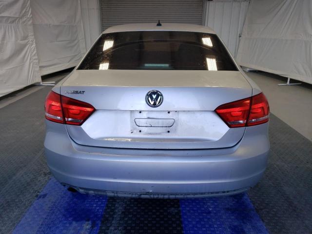 2012 Volkswagen Passat S - Фото 6