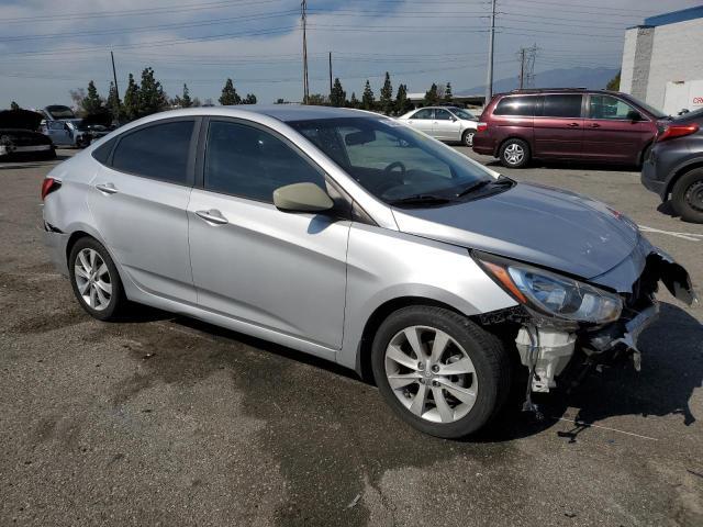 2013 Hyundai Accent Gls - Фото 4