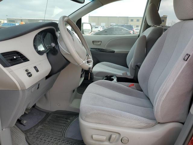 2011 Toyota Sienna Le - Фото 7
