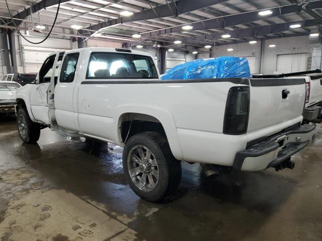 2006 GMC Sierra K2500 Heavy Duty - Фото 2