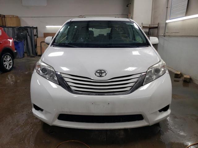 2015 Toyota Sienna Le - Фото 5