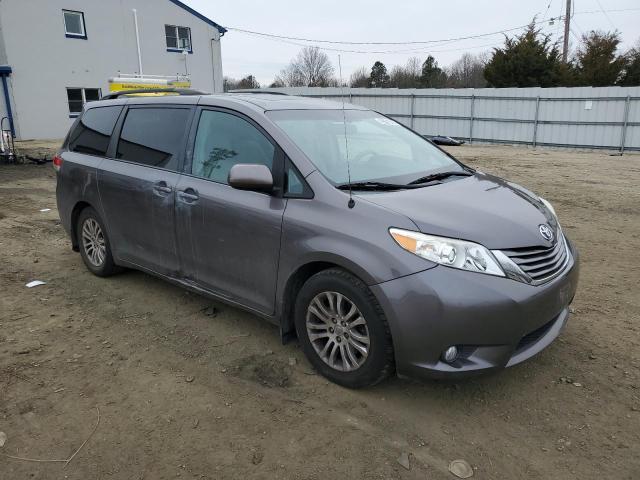 2013 Toyota Sienna Xle - Фото 4