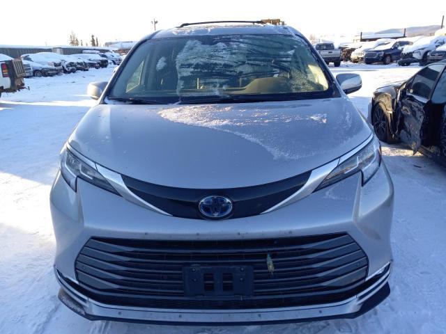 2021 Toyota Sienna Limited - Фото 5