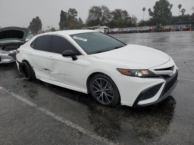 2021 Toyota Camry Se - Фото 4