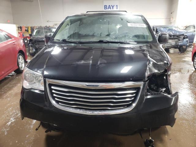 2012 Chrysler Town & Country Touring - Фото 5
