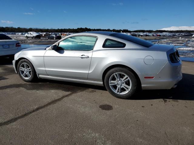 2013 Ford Mustang - Фото 2