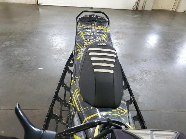 2017 Ski Doo Summit - Фото 6