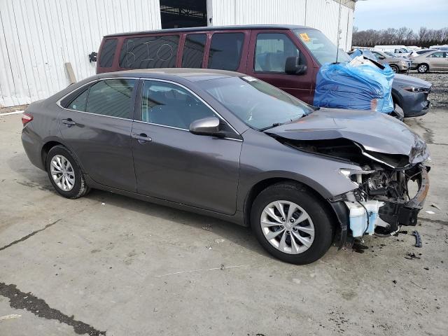 2017 Toyota Camry Le - Фото 4