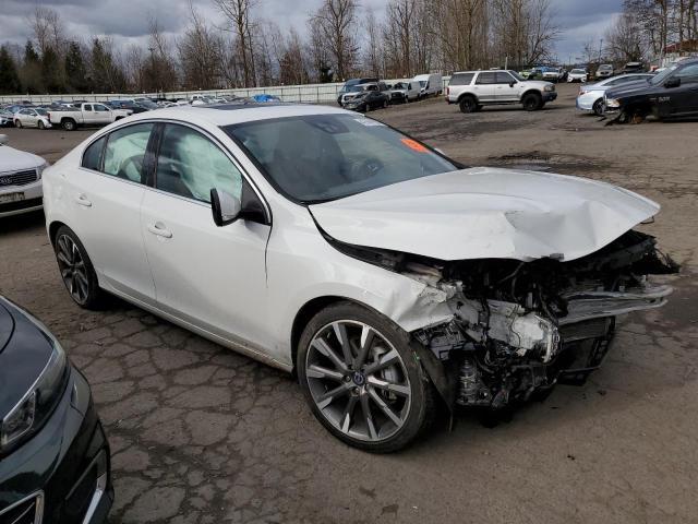 2015 Volvo S60 Platinum - Фото 4