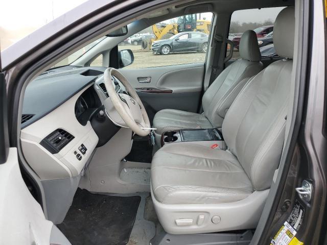 2013 Toyota Sienna Xle - Фото 7