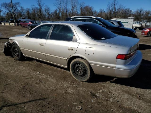 1998 Toyota Camry Ce - Фото 2