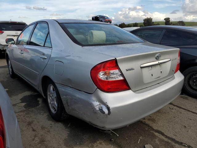 2002 Toyota Camry Le - Фото 2