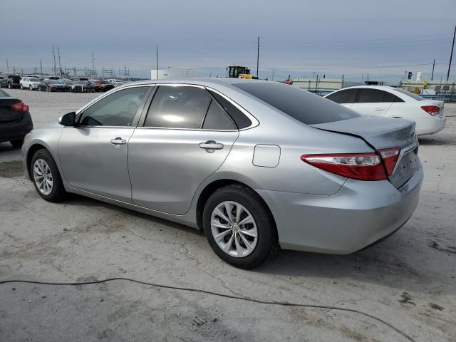 2015 Toyota Camry Le - Фото 2