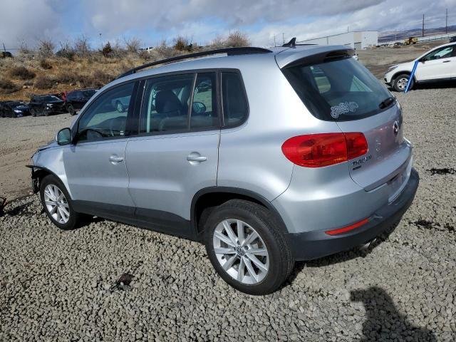 2017 Volkswagen Tiguan S - Фото 2