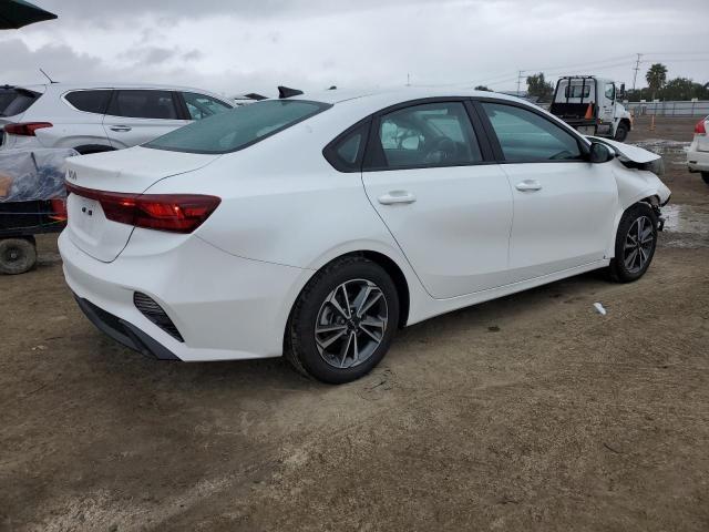 2023 Kia Forte Lx - Фото 3