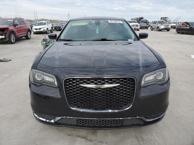 2018 Chrysler 300 Touring - Фото 5