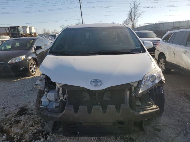 2017 Toyota Sienna Xle - Фото 5