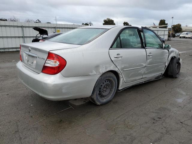 2002 Toyota Camry Le - Фото 3