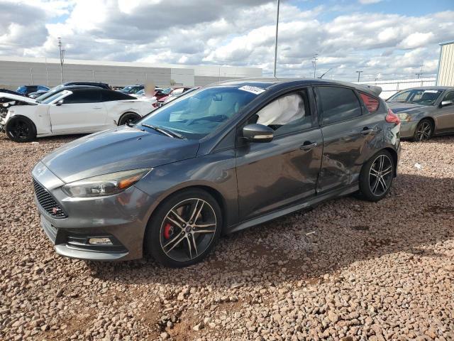2016 Ford Focus St