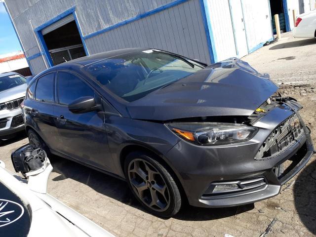 2016 Ford Focus St - Фото 4