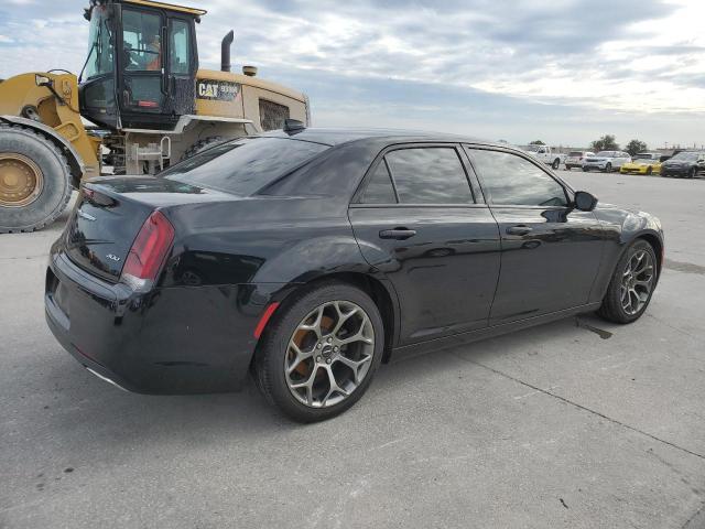 2018 Chrysler 300 Touring - Фото 3