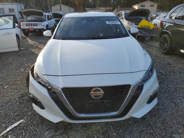 2020 Nissan Altima Platinum - Фото 5