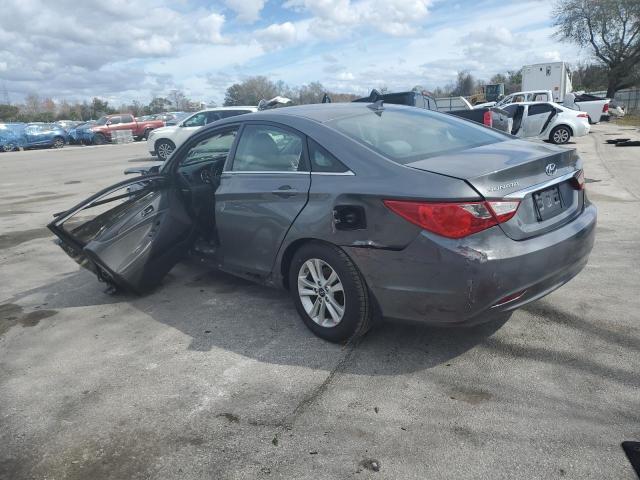 2013 Hyundai Sonata Gls - Image 2
