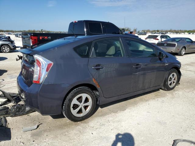 2013 Toyota Prius Two - Фото 3
