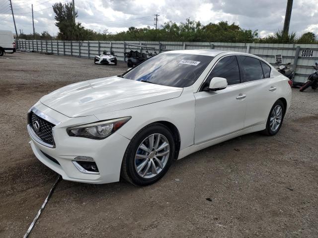 2015 Infiniti Q50 Base