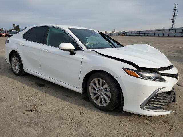 2023 Toyota Camry Le - Фото 4