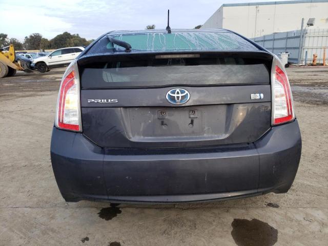 2013 Toyota Prius - Image 6