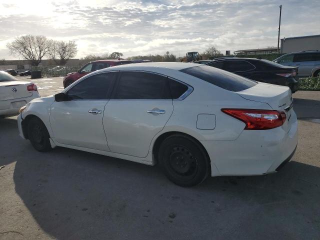 2016 Nissan Altima 2.5 - Фото 2