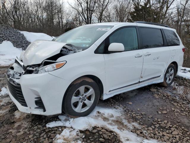 2019 Toyota Sienna Le