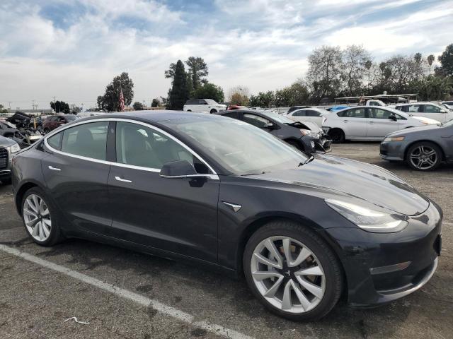 2018 Tesla Model 3 - Фото 4
