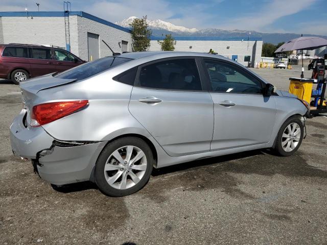 2013 Hyundai Accent Gls - Фото 3