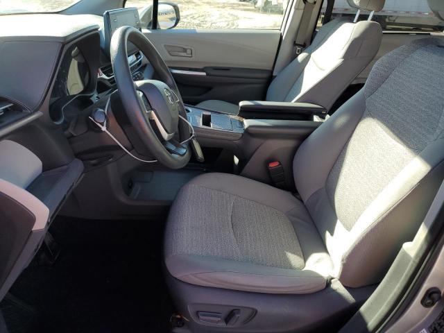 2021 Toyota Sienna Le - Фото 7