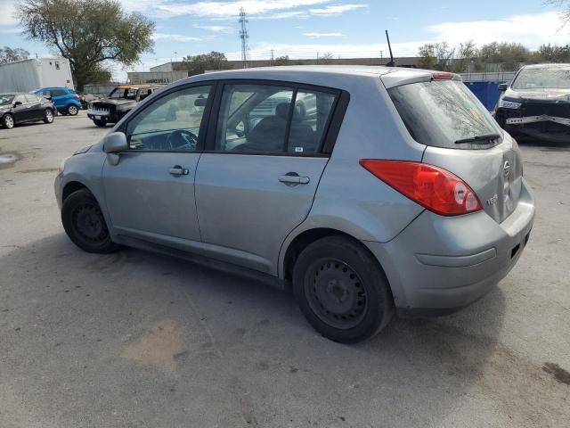 2011 Nissan Versa S - Фото 2